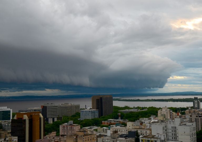 Ar polar afasta tempestades, mas nova frente fria j&aacute; tem data para avan&ccedil;ar; confira