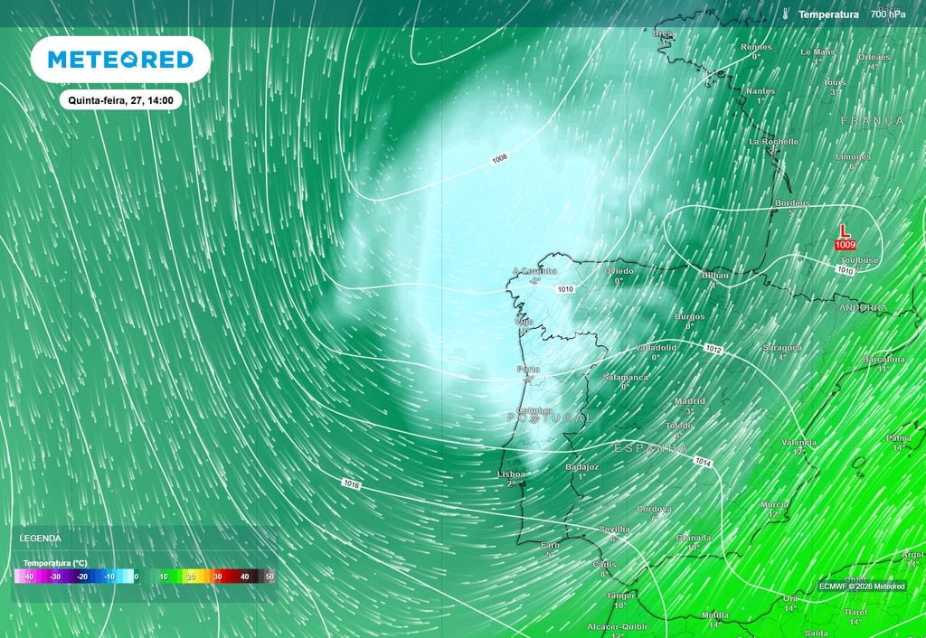 Mapa da temperatura do ar a aproximadamente 3000 metros de altitude na quinta-feira (27), onde se verifica a passagem da massa de ar polar por praticamente dois terços da geografia de Portugal continental.