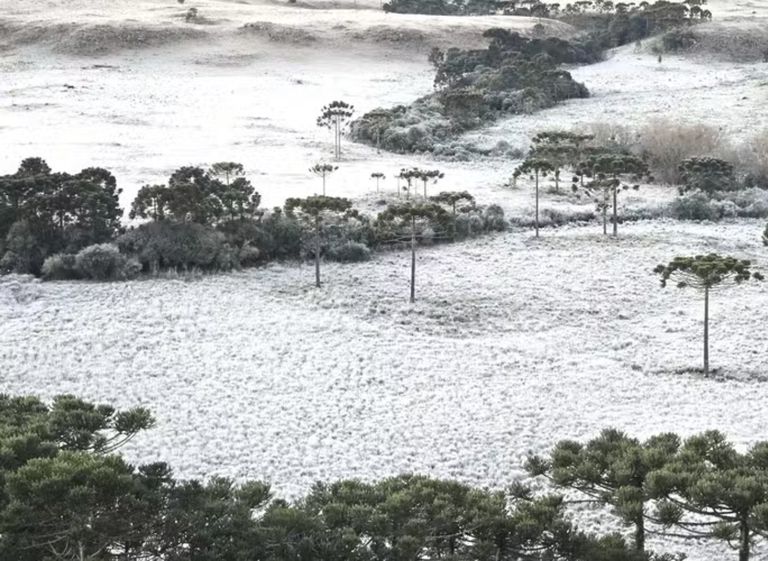 Ar polar avança pelo Brasil nas próximas horas: INMET alerta para queda de temperatura para 11 estados