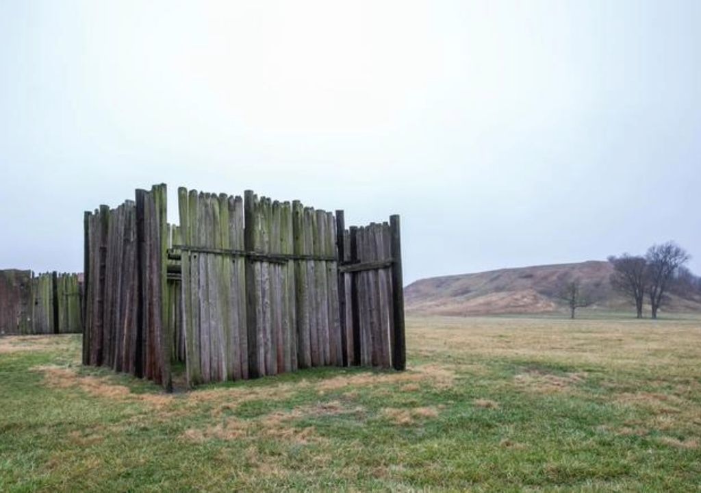 Cahokia Mounds State Historic Site em Illinois