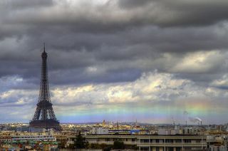 Arco iris plano en París