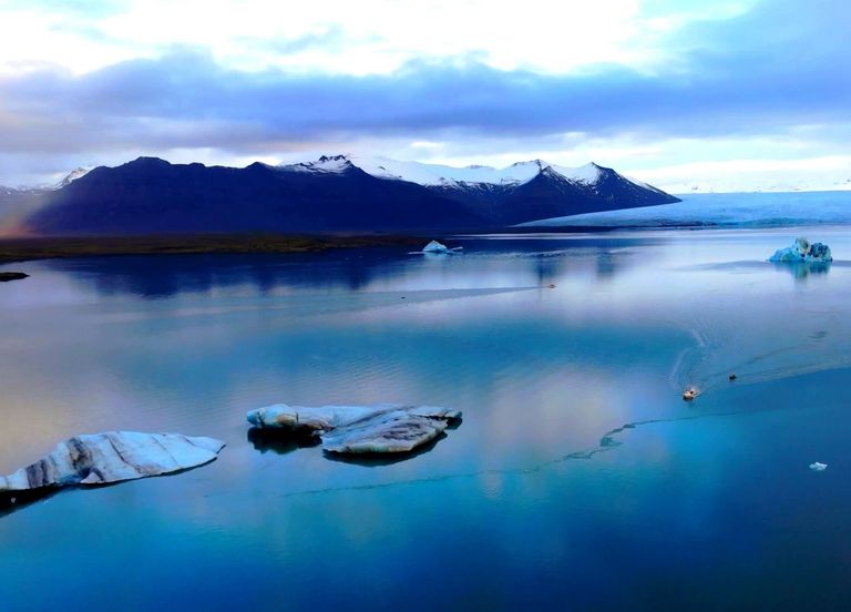Arctique : son réchauffement est 4 fois + rapide que le reste de la planète Arctique : son réchauffement est 4 fois + rapide que le reste de la planète
