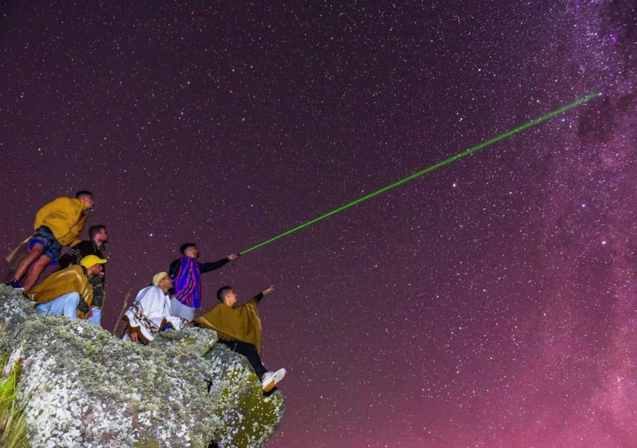 Refugio de Puesto Pavón en Capilla del Monte: el primer alojamiento de Argentina en recibir la distinción Starlight. | Foto: @latinoimaginarios y @charliparrilla