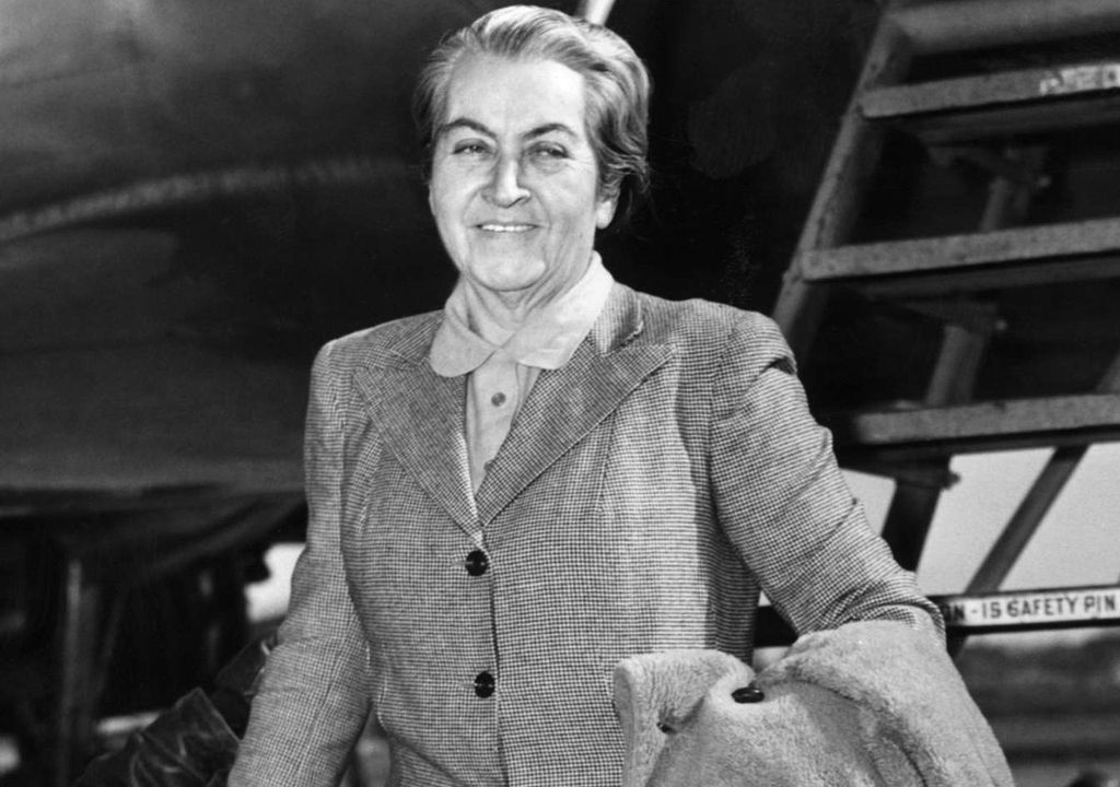 Gabriela MIstral