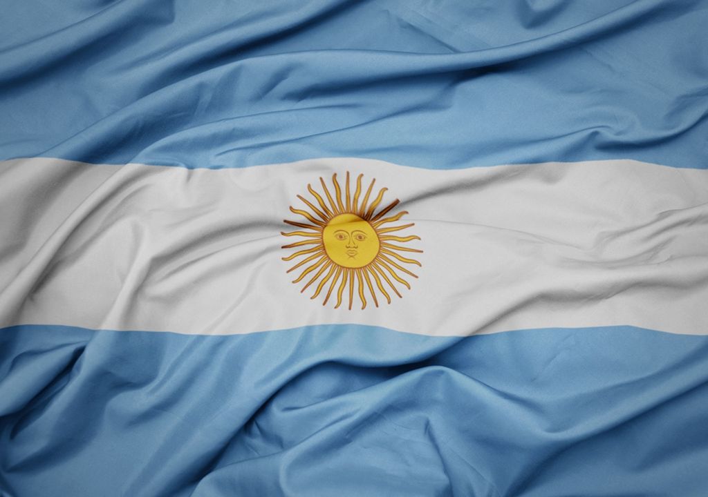 Argentina: origen y significado del nombre del país argentum latino río de la plata