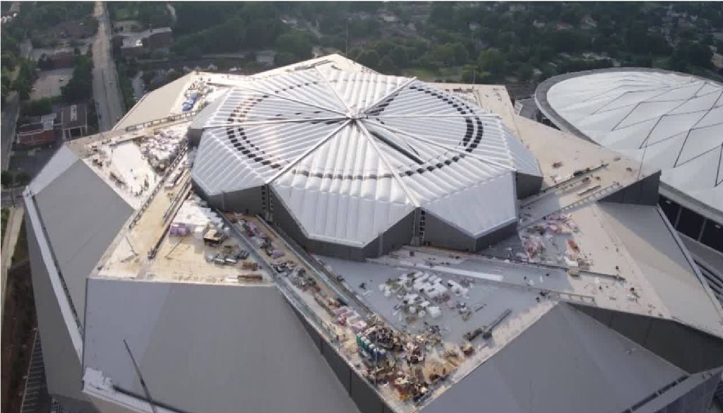 Mercedes-Benz Stadium de Atlanta El Mercedes-Benz Stadium de Atlanta, es el más sustentable del mundo.