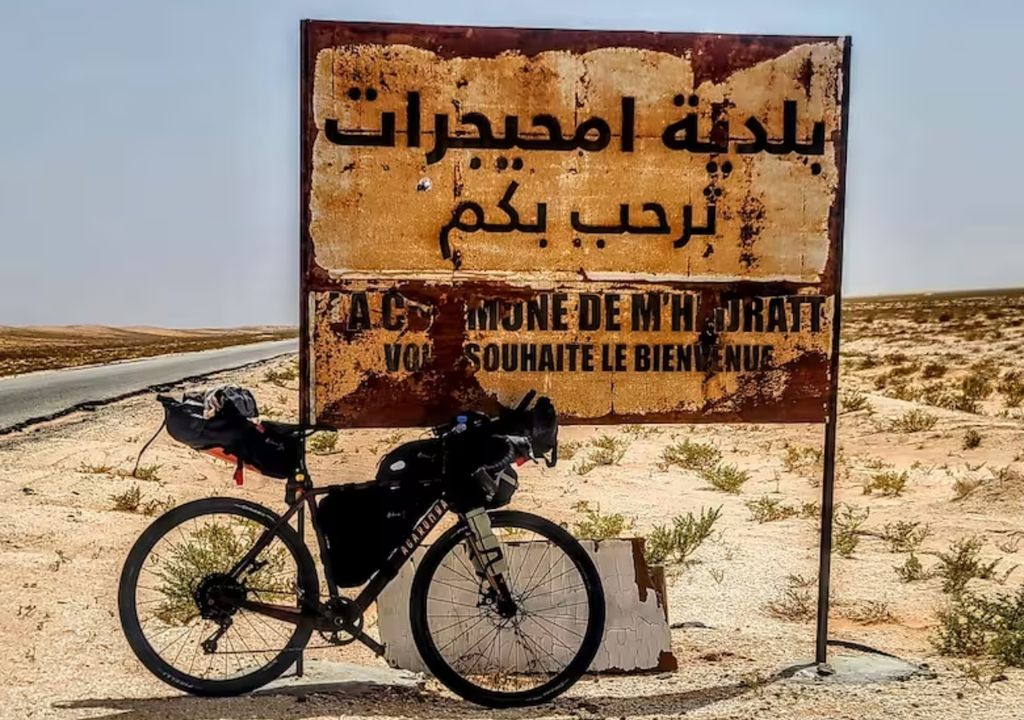 Leonardo Morilla argentino bicicleta desierto de Sahara