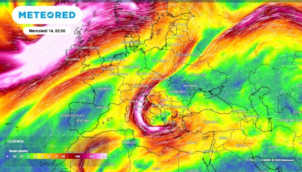 La prossima settimana, l'alta pressione potrebbe allungarsi verso nord, in direzione del Mare del Nord e/o della Scandinavia, favorendo la discesa di aria fredda sul suo fianco orientale direttamente dalle latitudini baltiche verso sud. L'Italia, perciò, potrebbe ricevere gli effetti di questa irruzione. ECMWF-MeteoRed