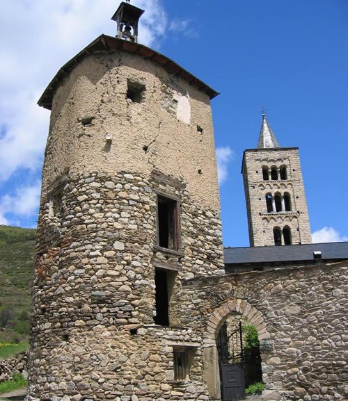 Arquitectura Y Meteorología Popular: Los Esconjuraderos Y Los Comunidors Arquitectura Y Meteorología Popular: Los Esconjuraderos Y Los Comunidors