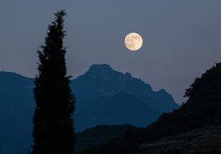 Arriva la Luna piena di agosto, ecco quando e qualche curiosità