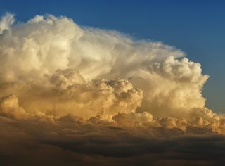 Arrivano i temporali al nord, sole e caldo altrove