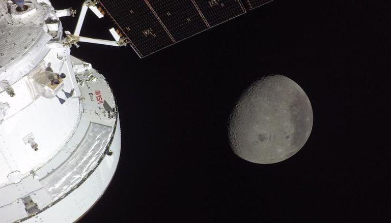 Artemis II rompe un r&eacute;cord hist&oacute;rico: la nave tripulada que ha viajado m&aacute;s lejos en el Universo