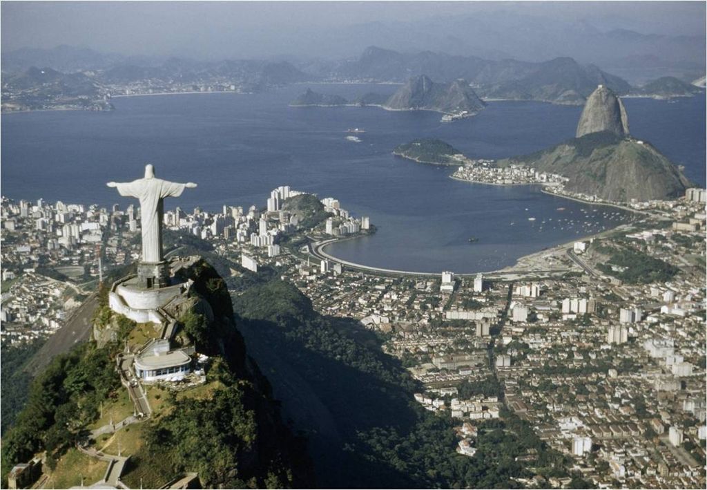 Cinq régions côtières du Brésil pourraient être submergées en raison de l'élévation du niveau de la mer, et Rio de Janeiro est l'une d'entre elles. Crédit : Charles Allmon.