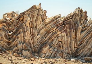 Amazing geological folds that you can't miss!
