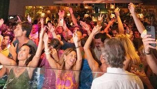 As noites de ver&atilde;o no Algarve est&atilde;o diferentes. E a culpa &eacute; desta nova tend&ecirc;ncia