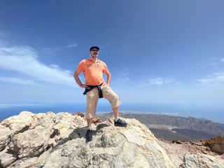 José Miguel Viñas desafía a la baja densidad del aire en el Teide