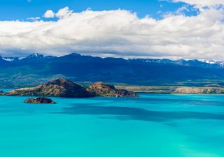 Así es el lago más grande de Chile: todo un paraíso que deja sin palabras con su color turquesa