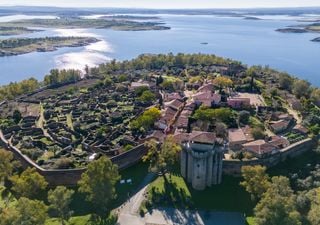 La sorprendente historia del pueblo español fantasma que obligaron a desalojar por un error de cálculo 