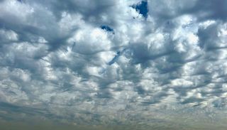 Santiago bajo asperitas: las nubes reconocidas por la OMM que pueden anticipar tormentas