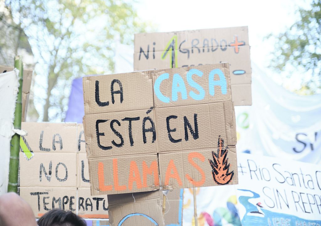 Acción climática protesta latina