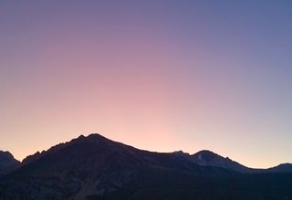 Atardecer púrpura ¿qué significa y por qué se generan?