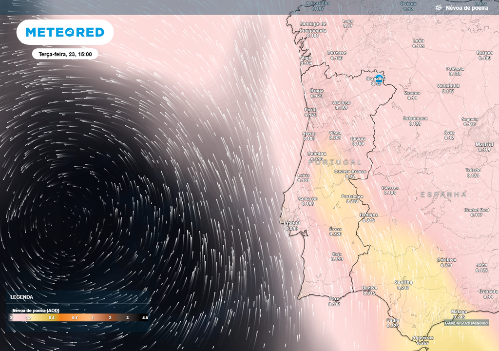 Em simultâneo com o calor intenso, prevê-se uma intrusão de poeiras do Saara em Portugal continental. Estas partículas em suspensão na atmosfera estarão contidas no transporte de ar quente e seco procedente do Norte de África.