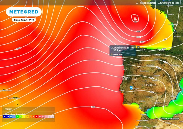 Até amanhã a frente fria ainda deixará ondas até 11 metros, aguaceiros que poderão ser de granizo e rajadas até 70 km/h