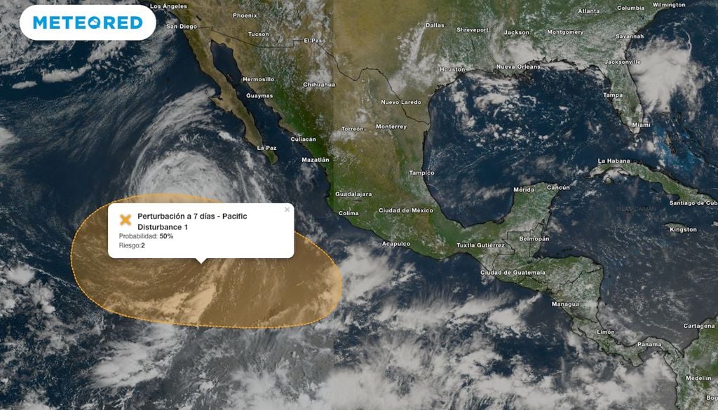 La imagen satelital, muestra la nubosidad convectiva asociada a la circulación de la zona de inestabilidad. La imagen satelital, muestra la nubosidad convectiva asociada a la circulación de la zona de inestabilidad.
