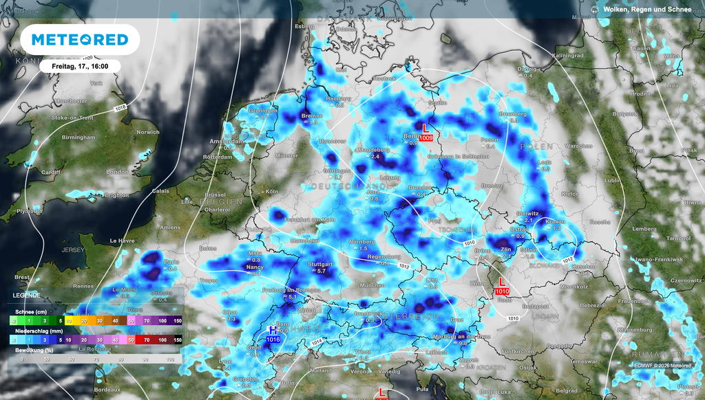Höhentief, Regisseur, Wetterlage, Prognose fürFreitag, Starkregenschwerpunkte , Atmosphäre Das Höhentief bleibt der Regisseur der Wetterlage: Die Prognose für Freitag zeigt neue Starkregenschwerpunkte und eine Atmosphäre, die noch längst nicht zur Ruhe gekommen ist.