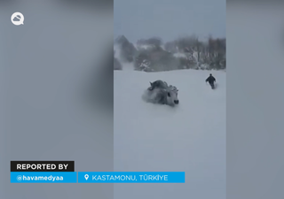 ¡Atrapados! La nieve sepulta pueblos completos en Turquía, es imposible salir de casa