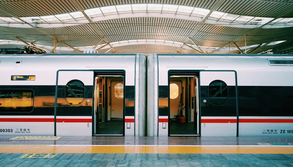 Comboio Nova ligação ferroviária de 1300 km une o centro e o leste da Europa. Foto ilustrativa: Unsplash