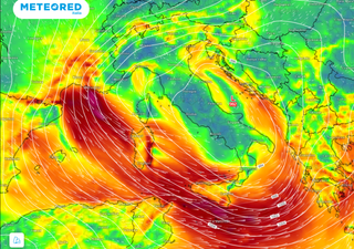 Attenzione ai venti molto forti attesi al Sud, autentiche bufere con raffiche oltre i 100 km/h e mareggiate