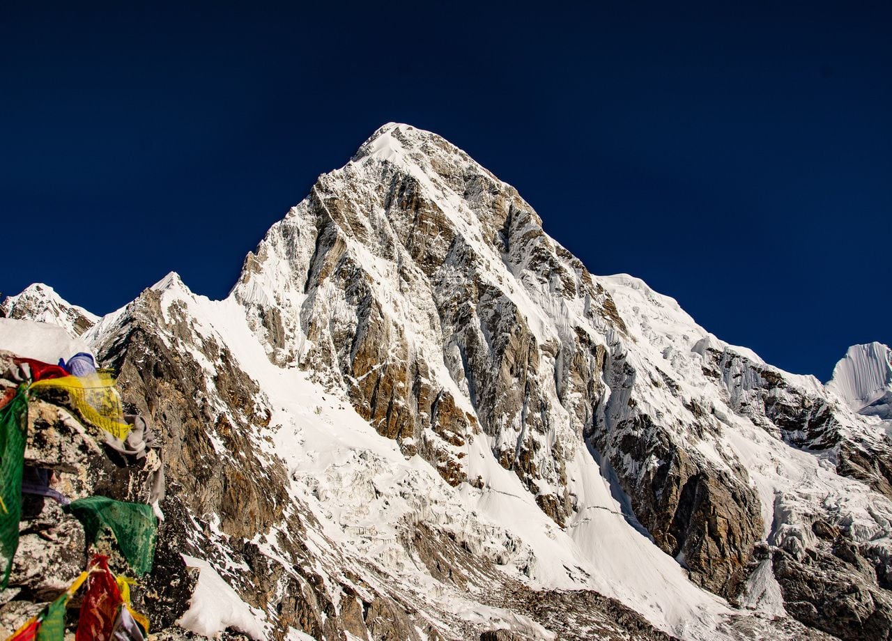 Con sus 8.850 metros, el Everest es la montaña más alta del mundo.