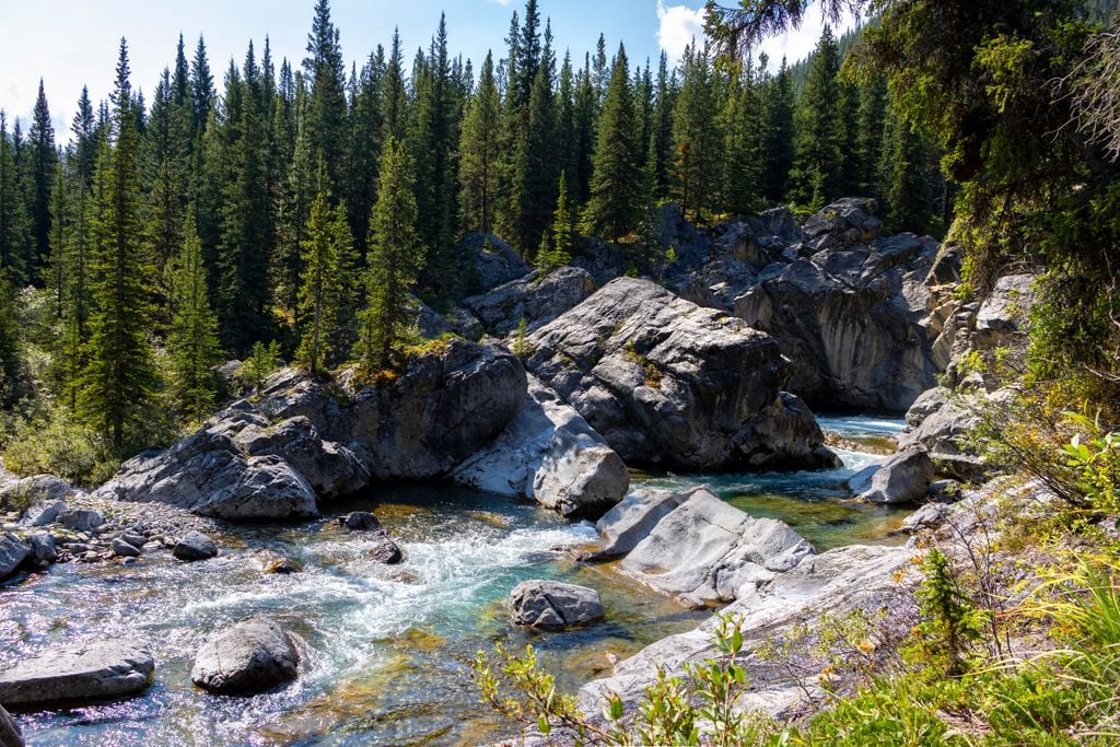 Die Provinz Alberta ist ein Outdoor-Paradies. Derzeit wird hier ein neuer Mehrzweck-Trail entwickelt. Foto: Adobe Stock