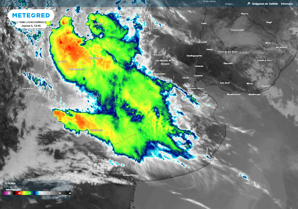 las principales tormentas se concentran en el interior del país, mientras el AMBA permanece al margen.