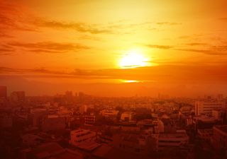 ¿Cómo y qué empresas contribuyen más al calentamiento global antropogénico con más olas de calor?