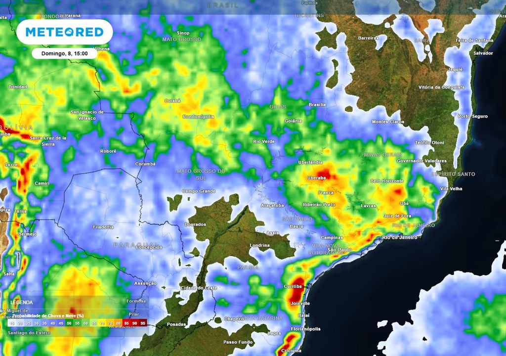 Previsão de probabilidade de chuvas no domingo durante a tarde mostra que chuvas fortes ainda se formarão no leste e litoral da região Sul e grande parte das regiões Sudeste e Centro-Oeste.