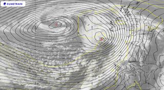 Baja secundaria de Elsa y ciclogénesis explosiva