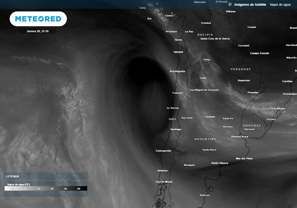baja segregada vista en una imagen satelital del canal de vapor de agua