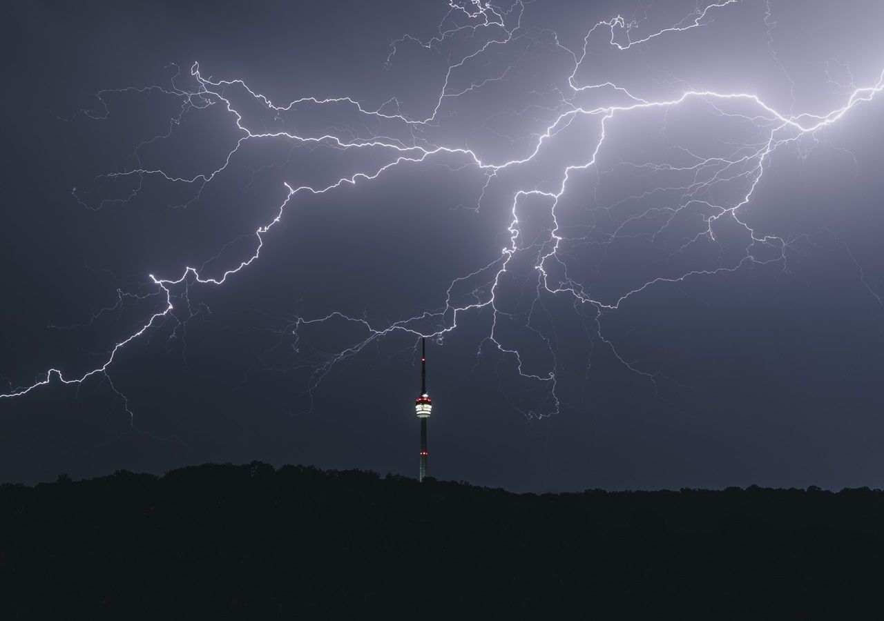 La inestabilidad atmosférica prevista para las próximas horas traerá potencial para el desarrollo de tormentas eléctricas en diversas zonas de Chile central.