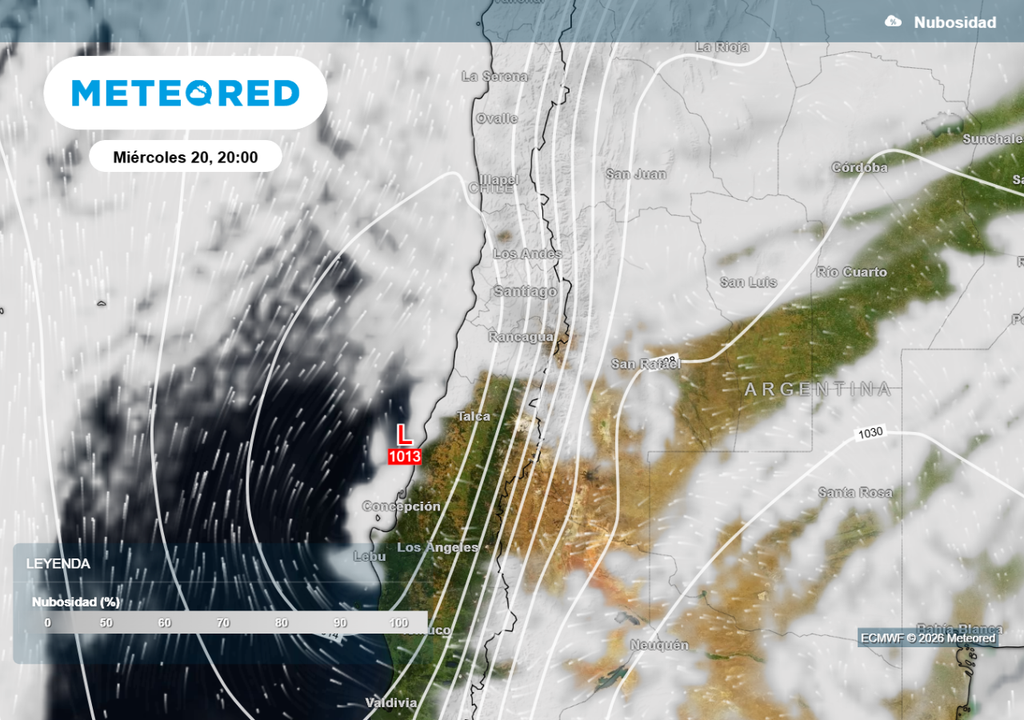 Desde la tarde del miércoles crece la cobertura nubosa en Santiago, según el ECMWF.
