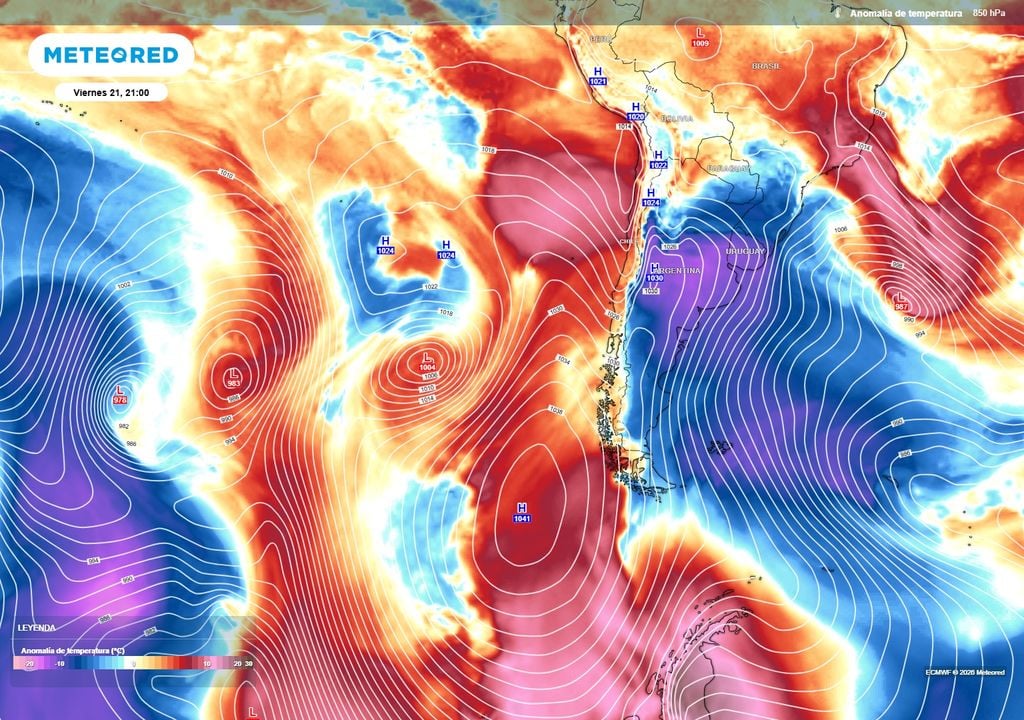 Afortunadamente para Chile, el anticiclón frío dejará su impacto más severo sobre Argentina, donde el aire sur moverá con fuerza el aire polar. A pesar de esto, se esperan un descenso de temperaturas importante en la zona sur y austral.