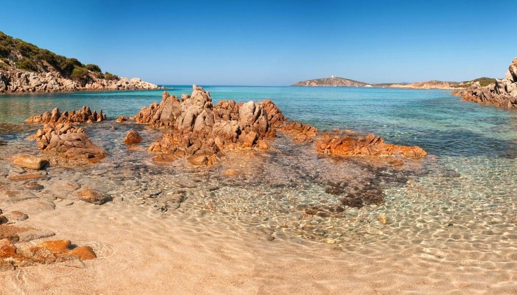 Sardegna Bandiere Blu 2026 La costa di Teulada, nuova Bandiera Blu per la Sardegna nel 2026