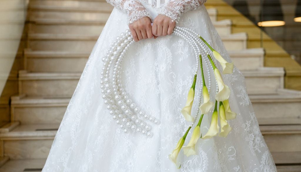 Bouquet Mariée robe Calla Perles Blanc Un mono-bouquet graphique idéal pour un mariage minimaliste !