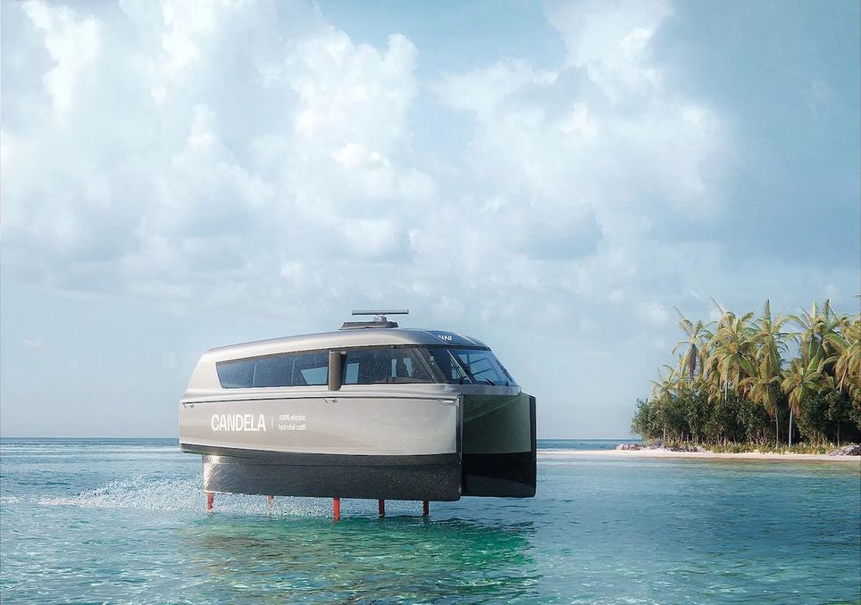 Candela P-12 Voyager