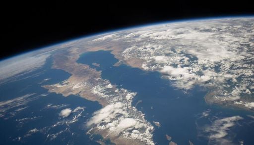 Bausteine f&uuml;r Planeten k&ouml;nnten schon 100 Millionen Jahre nach dem Urknall entstanden sein