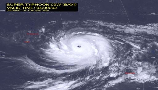 Bavi se ha intensificado hasta un supertif&oacute;n de categor&iacute;a 5 y se prev&eacute; que el "monstruo" tropical triplique su tama&ntilde;o
