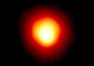 Betelgeuse: la estrella supergigante roja aumenta su brillo y podría estallar como Supernova