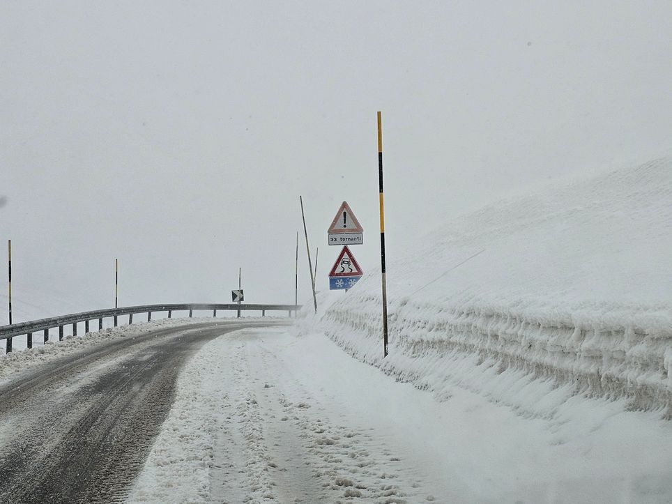 Bilanz der Unwetter in Italien und der Schweiz: Mindestens drei Tote durch Überflutungen und Schneechaos im Wallis