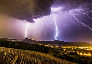 Blitz und Donner sind ergreifende Naturschauspiele. Aber Vorsicht! Diese Spektakel sind lebensgefährlich!